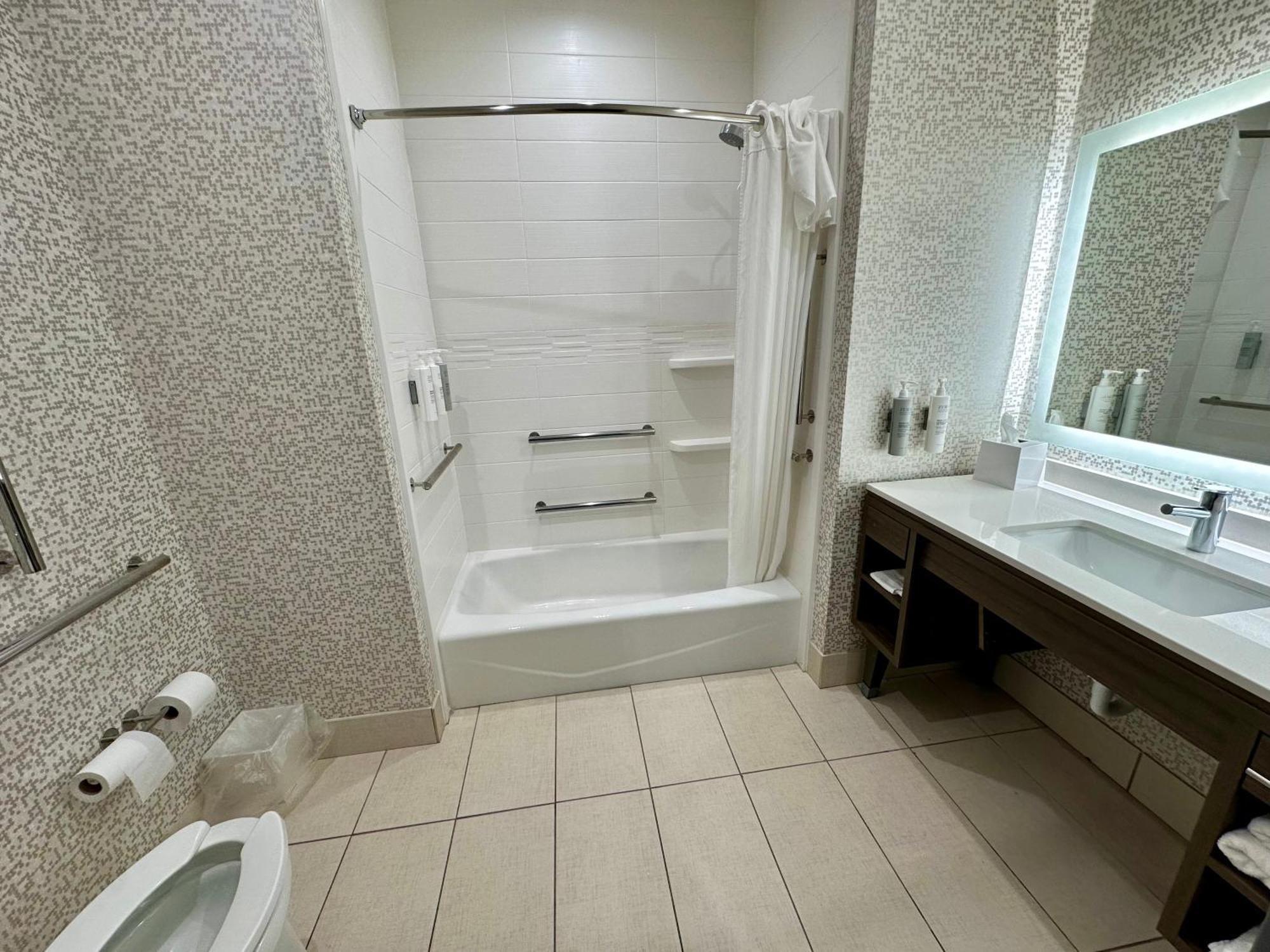 Home2 By Hilton East Hotel 3*